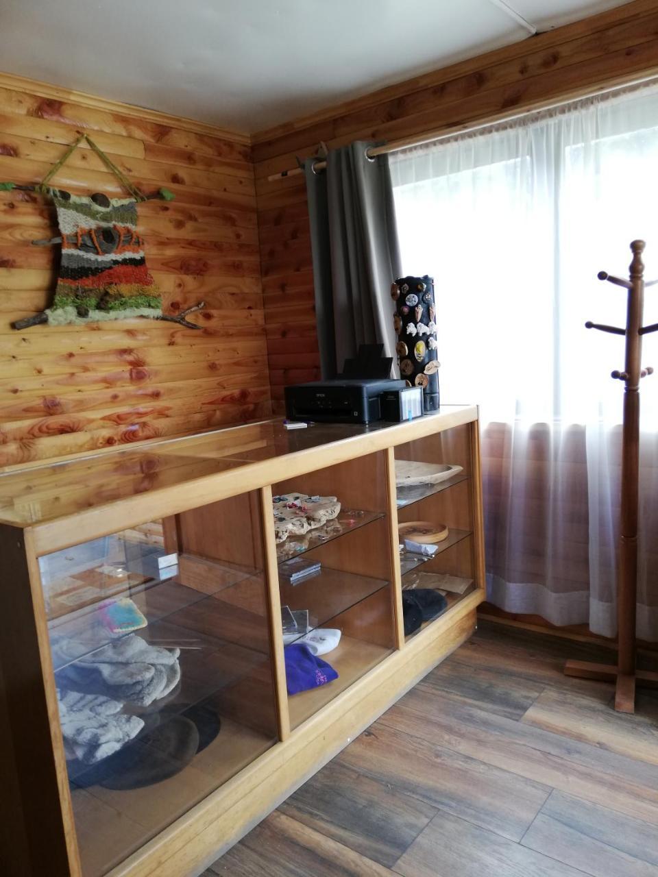 Puesto Canogas Hostal Villa O'Higgins Exterior foto